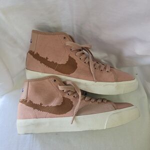 Nike SB Blazer Court Mid Premium sneakers Size 6.5